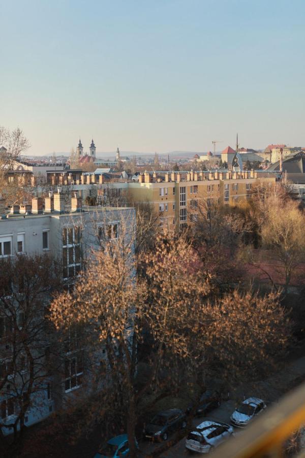 Firpo Apartman Eger Buitenkant foto