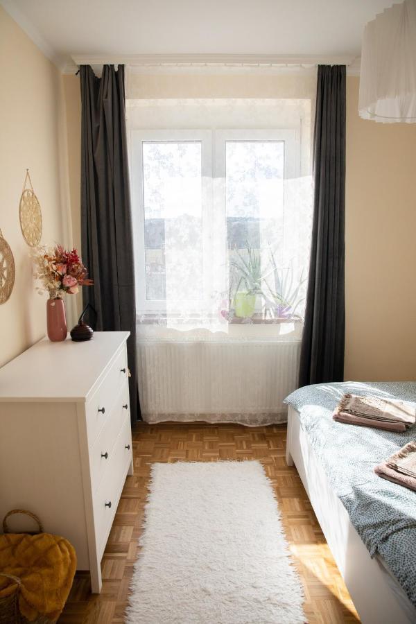 Firpo Apartman Eger Buitenkant foto