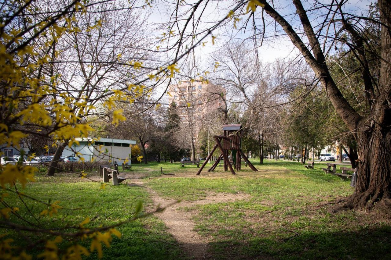 Firpo Apartman Eger Buitenkant foto